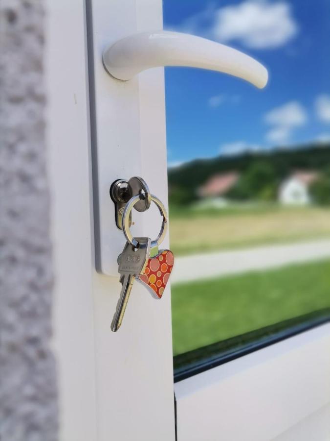 Apartamento Kuca Za Odmor Roby Saborsko Exterior foto
