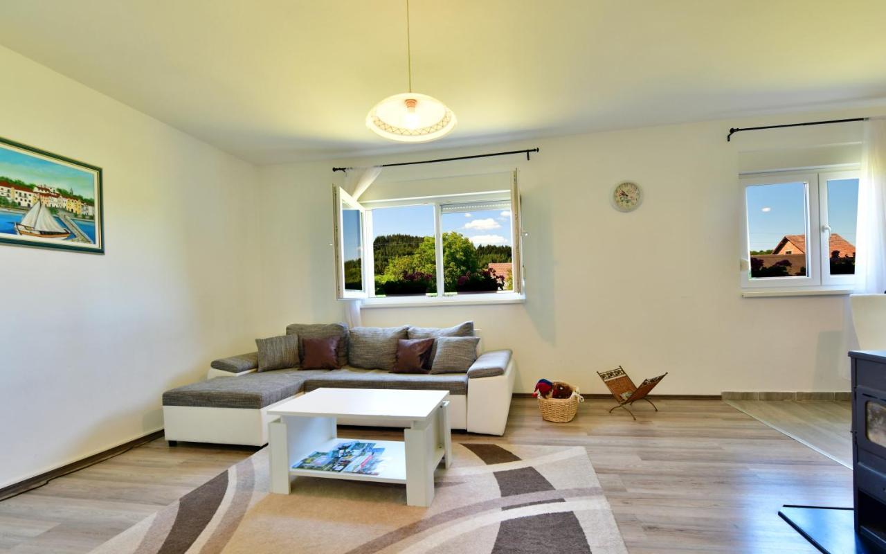 Apartamento Kuca Za Odmor Roby Saborsko Exterior foto