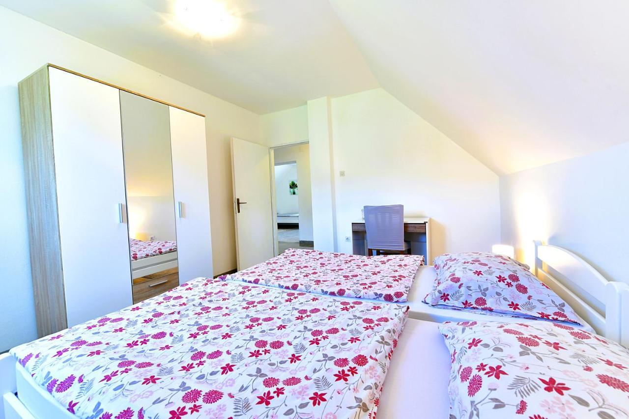 Apartamento Kuca Za Odmor Roby Saborsko Exterior foto