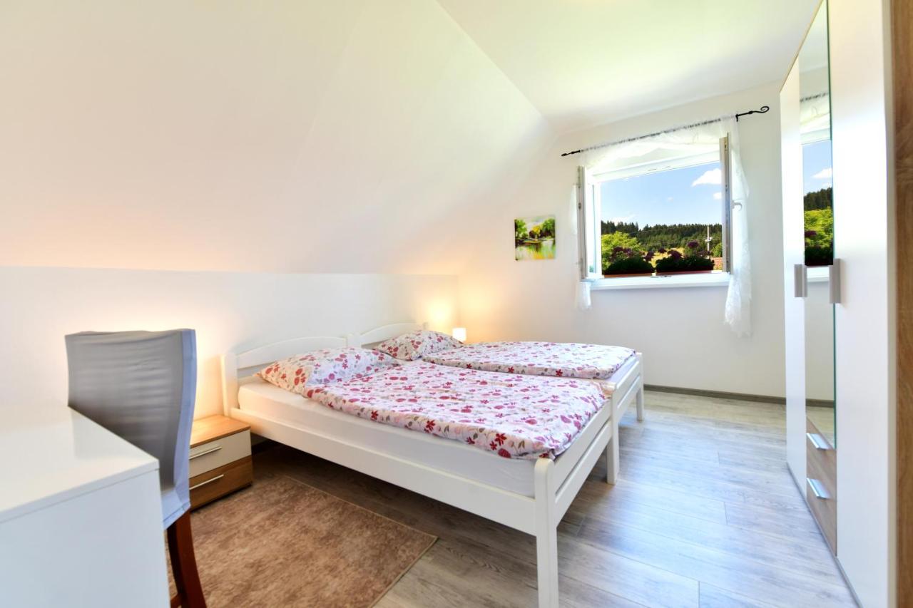 Apartamento Kuca Za Odmor Roby Saborsko Exterior foto